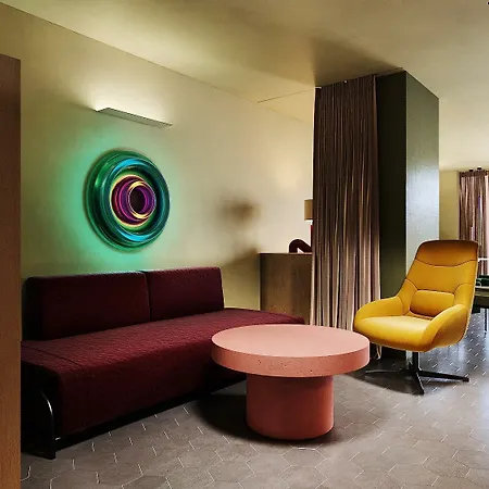 Superlativo Trinidad Capsule hotel *